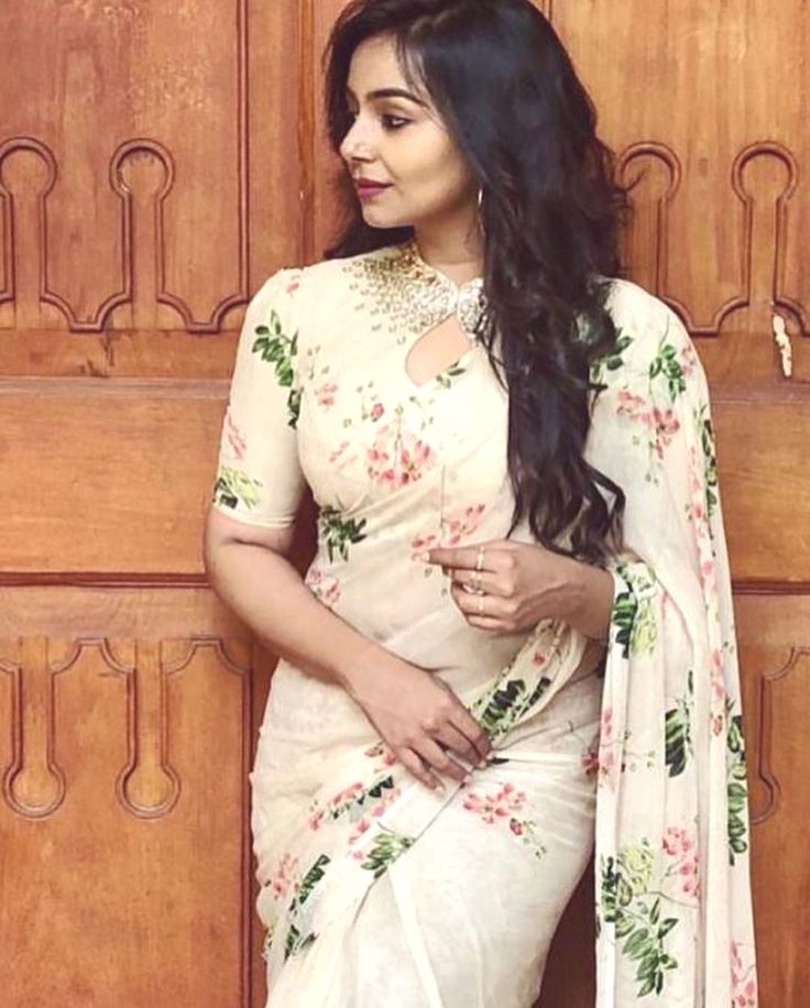  Loophole Embroidery Blouse Design 