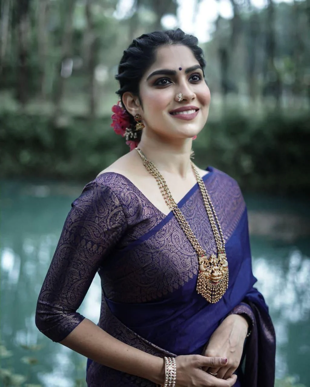 Blouse Designs Photos for Navy Blue Saree