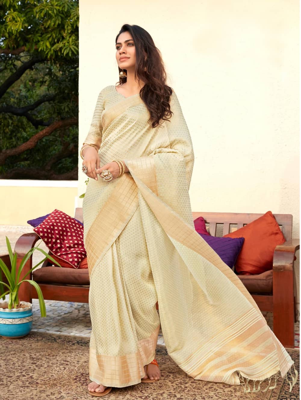 Cream Colour Saree Blouse Combination