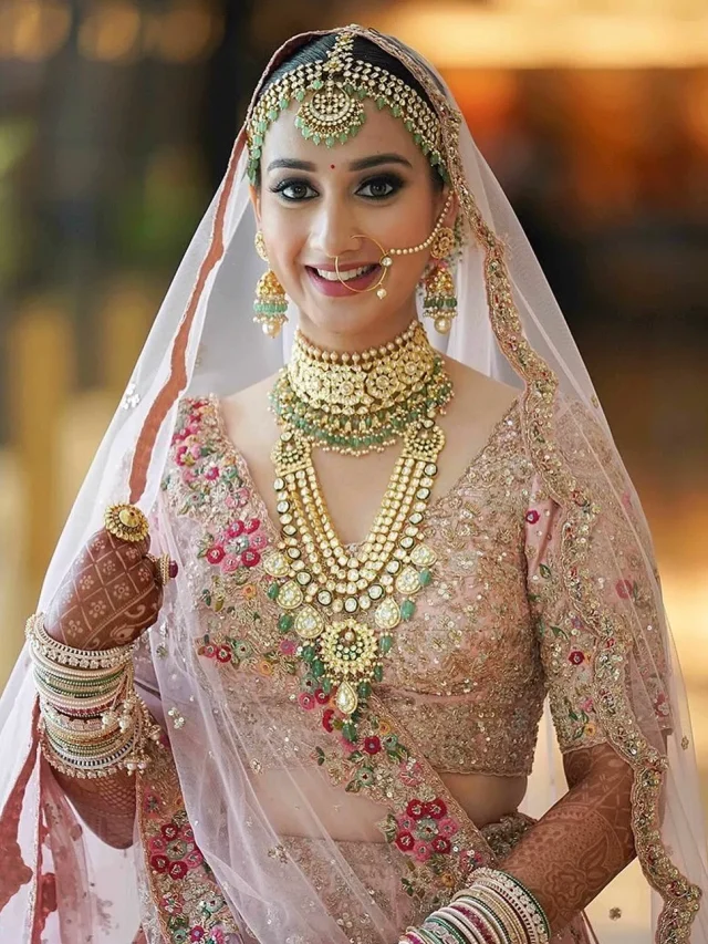 10 Unique Pastel Blouse Designs for Wedding Designer Blouse