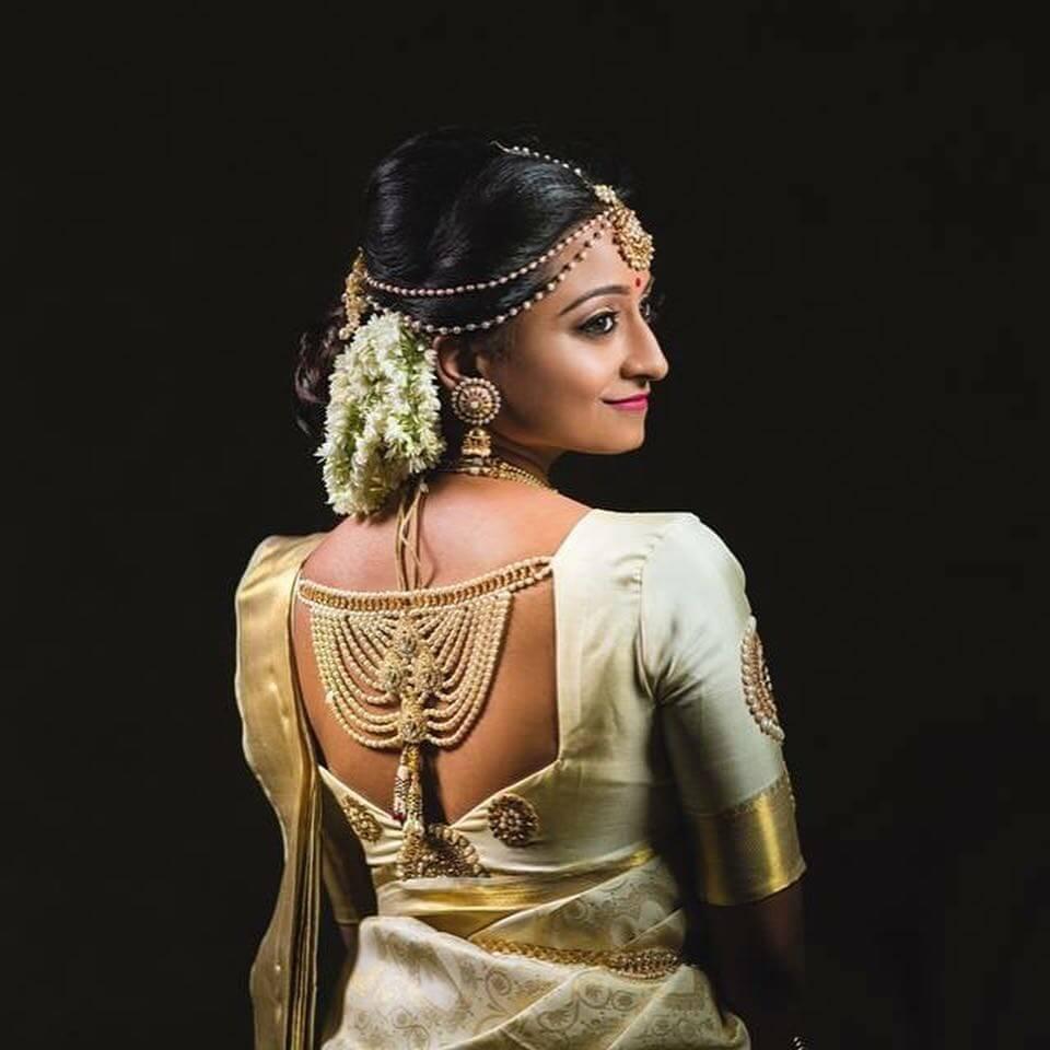 Back neck with pearl detailing