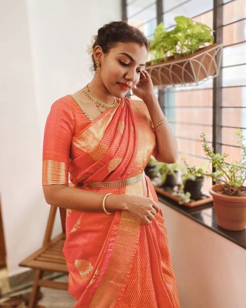 Blouse Designs for Long Borders