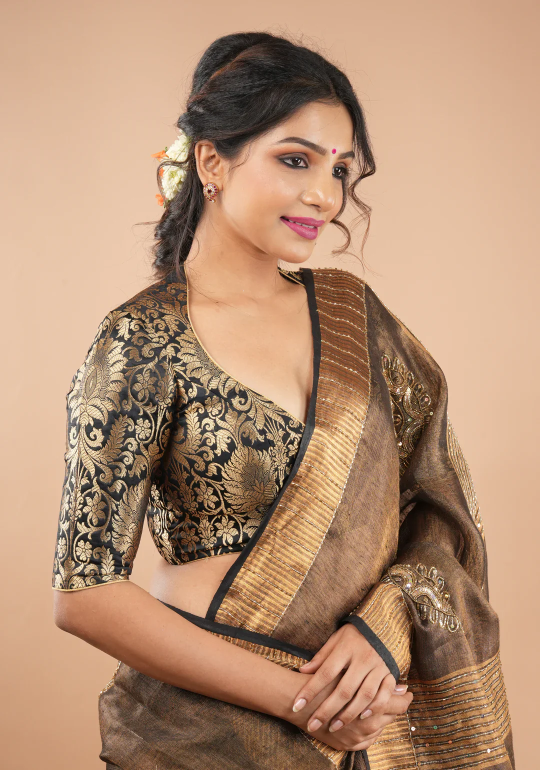 Banarasi-Brocade-Blouse-Designs