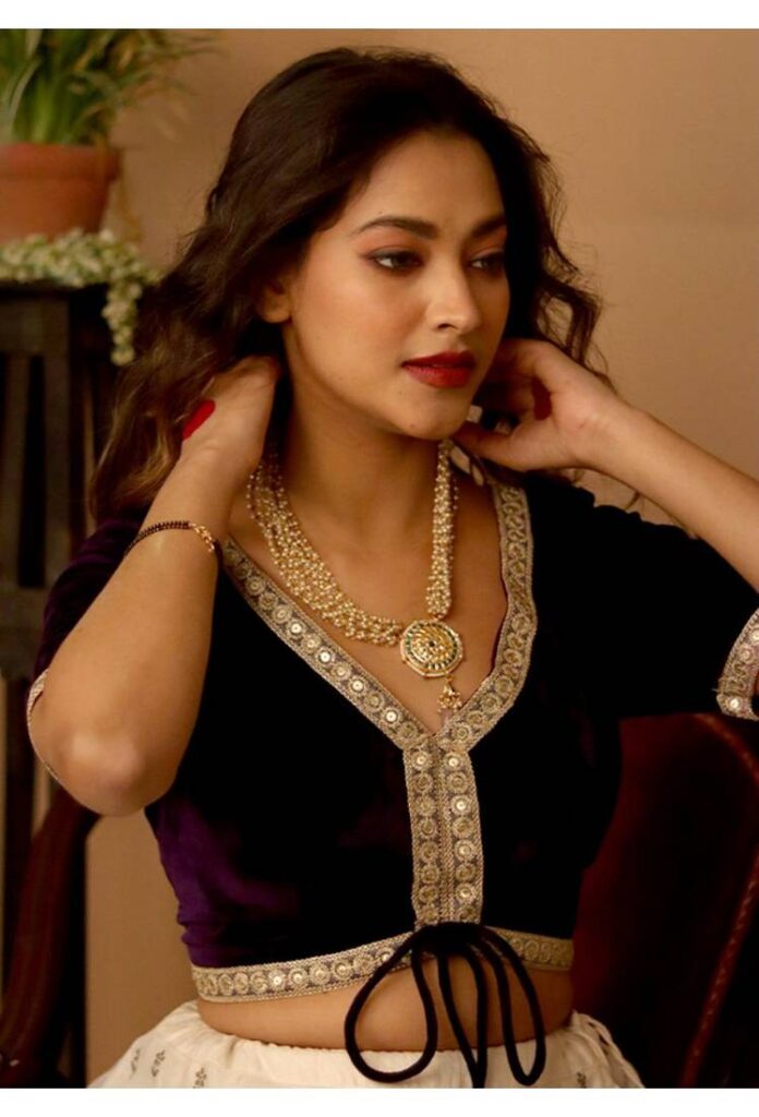 Blouse Lace Designs Photos