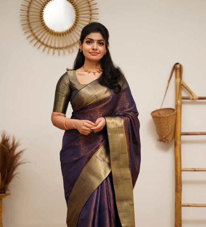 Brocade-Blouse-Designs-for-Silk-Sarees.