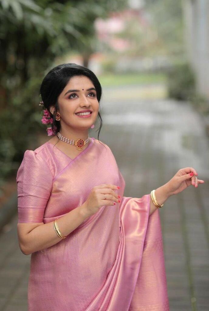 Simple Plain Blouse Design