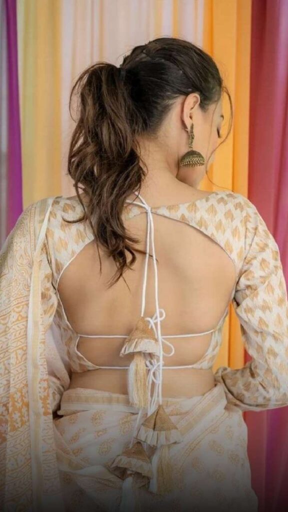 Backless Blouse with Dori