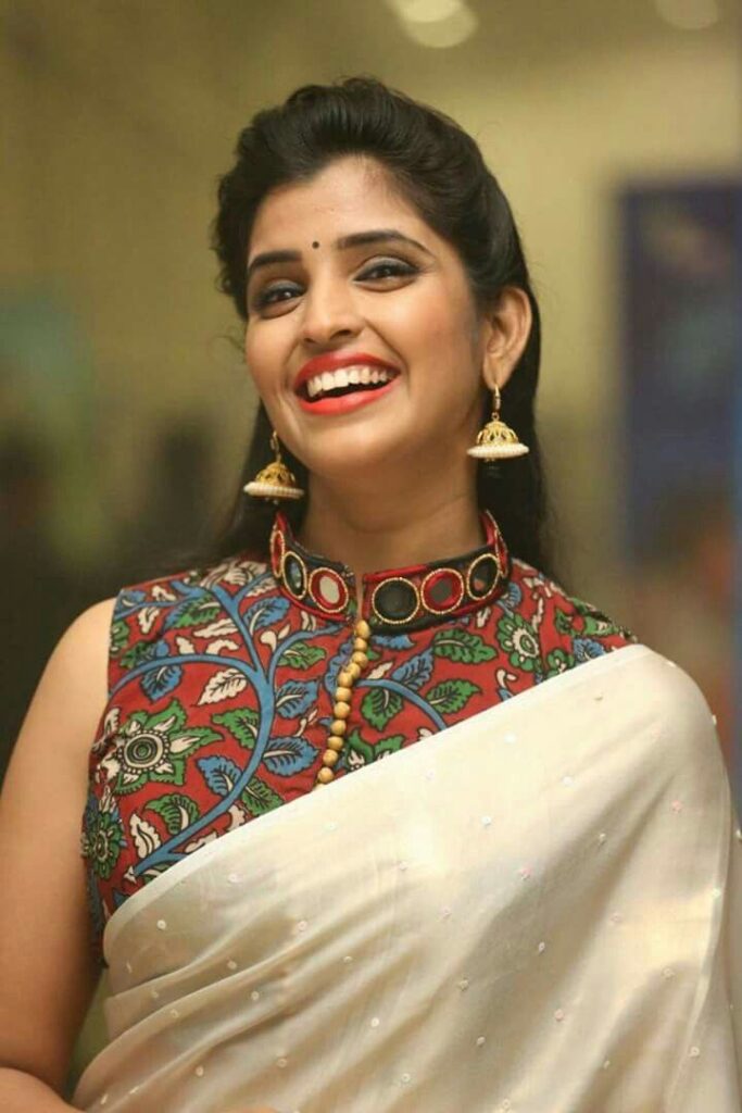 Blouse Designs with Closed Neck