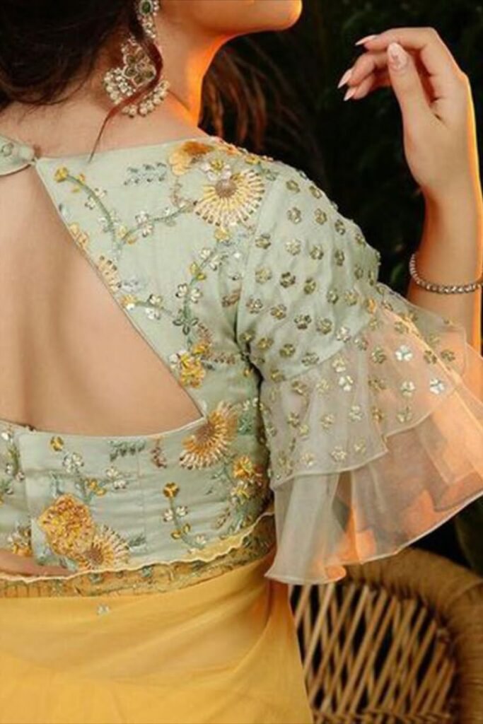 Ruffle Sleeve Brooch Blouse