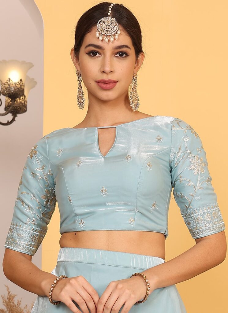 Side Slit Half Collar Blouse