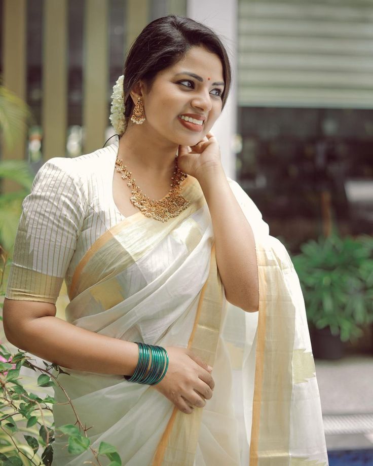 Collar Neck Jacquard Blouse