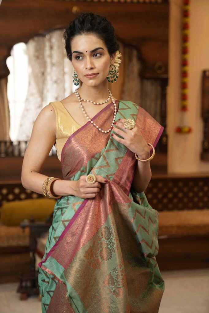 Mirraw Sarees