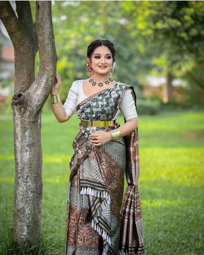 Mekhela Sador Blouse Design New