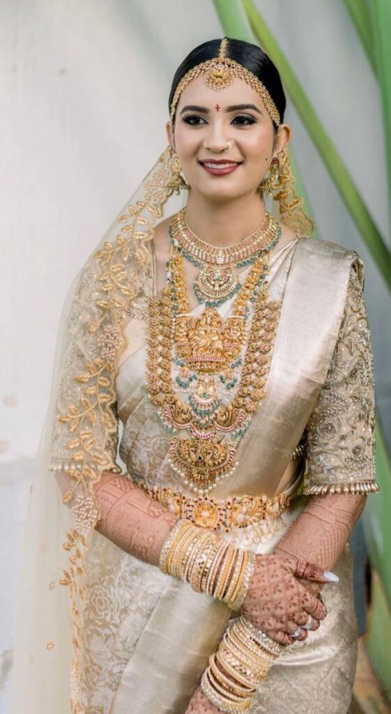 Top 24 Hand Work Blouse Designs for a Stunning Ethnic Look