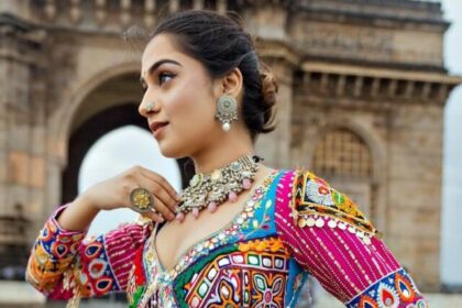 10 Garba Blouse Designs to Rock This Navratri 2025