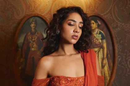 All Eyes on the Neckline: Front Designs to Flaunt