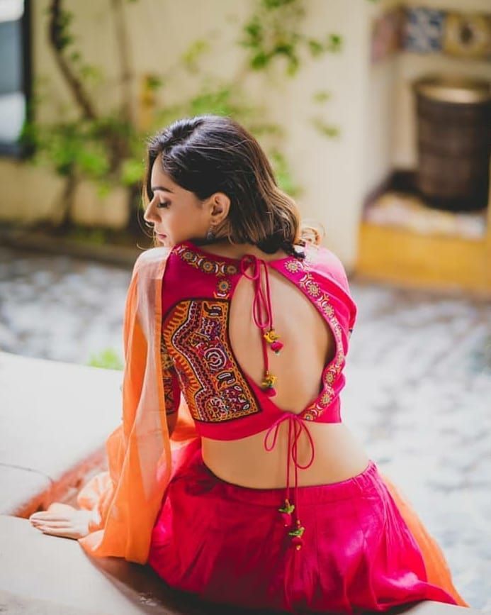 Backless Blouse with Tassel Dori