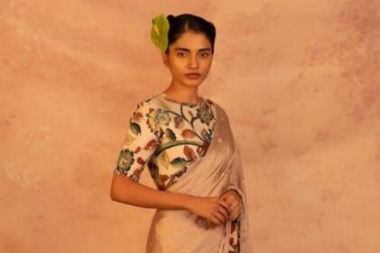 8 Beautiful Kalamkari Blouse Designs For Cotton Sarees