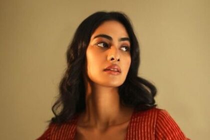 Less is More – Simple Blouses That Shine