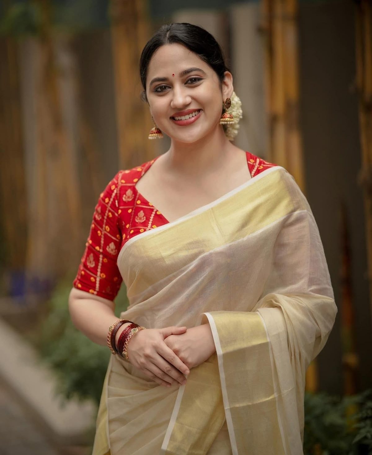 Simple Half Hand Blouse Designs