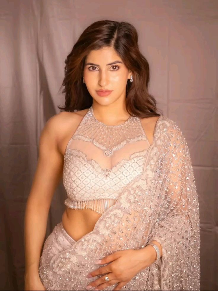 Net Sleeveless Bold Blouse