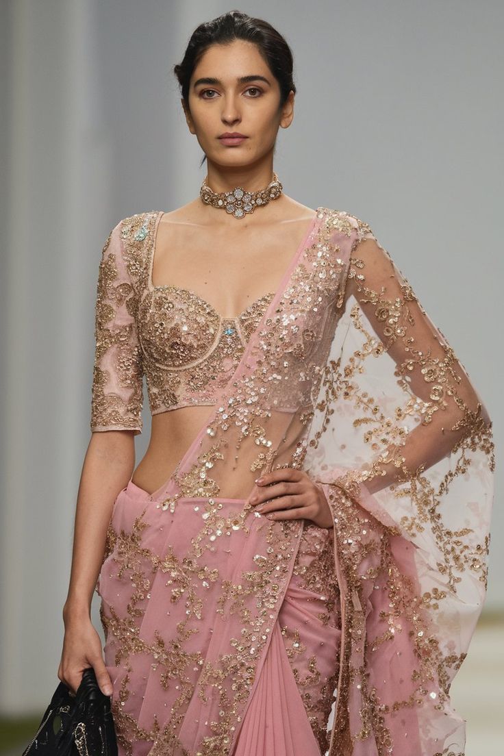 Sweetheart Neck Blouse Design