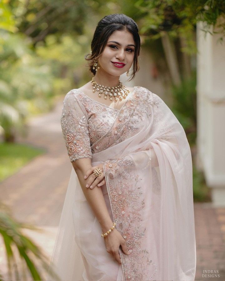 नेट रेडीमेड ब्लाउज