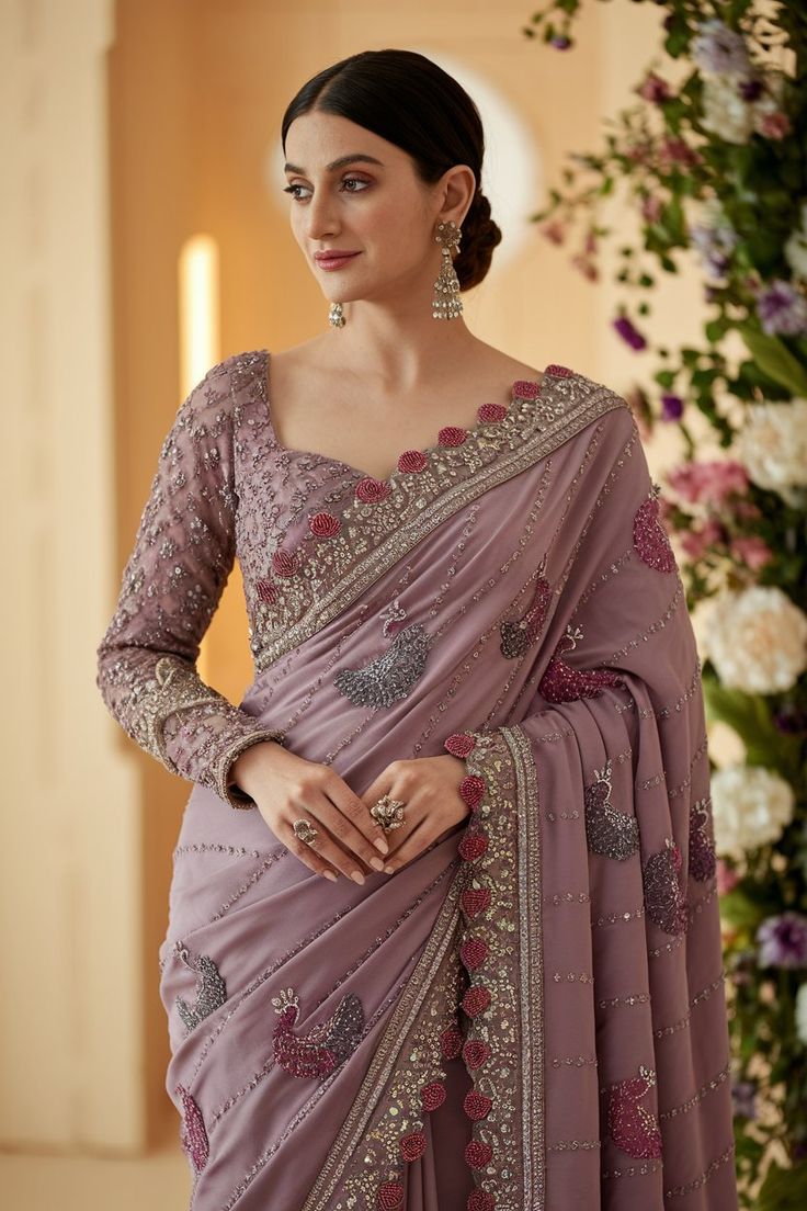 हैवी एम्ब्रॉयडरी रेडीमेड ब्लाउज